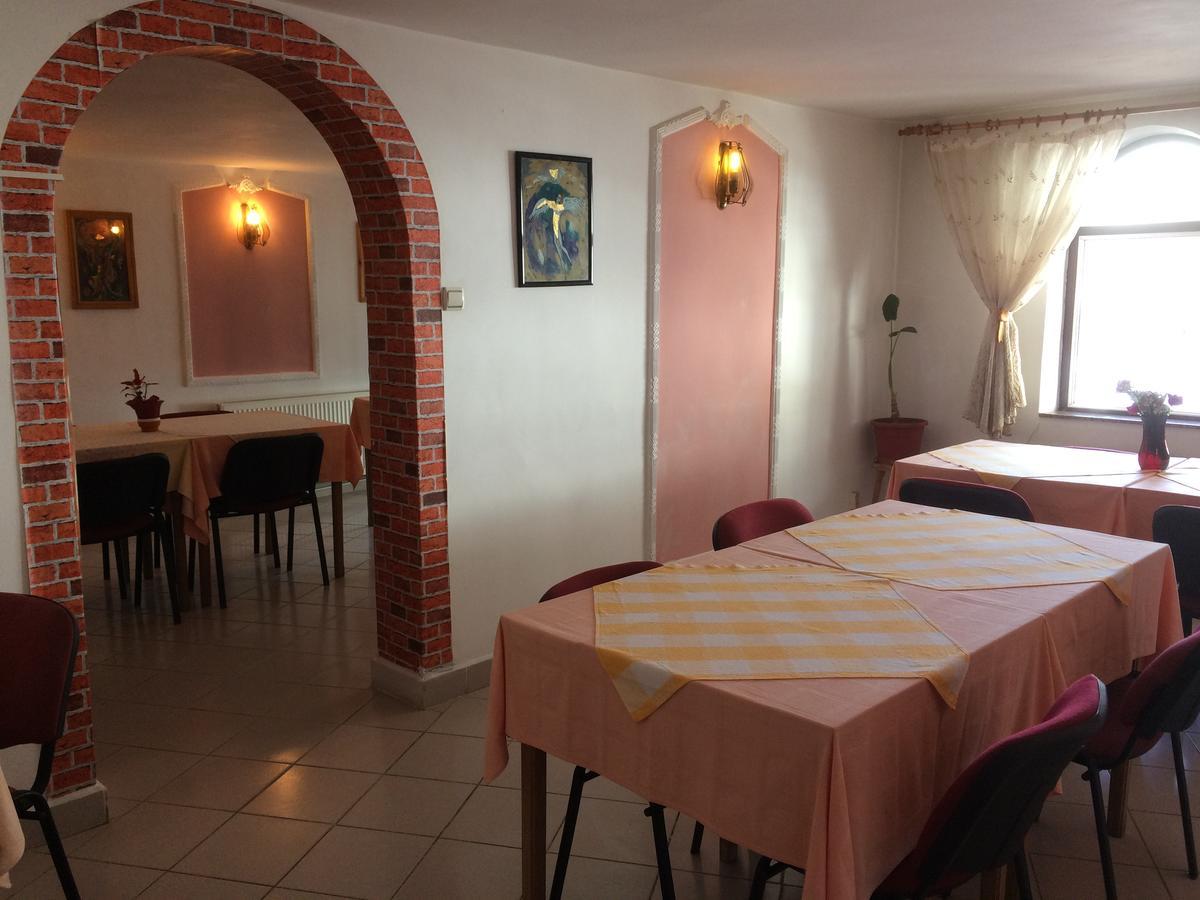 Pension Casa Alba Slănic-Moldova Exteriör bild