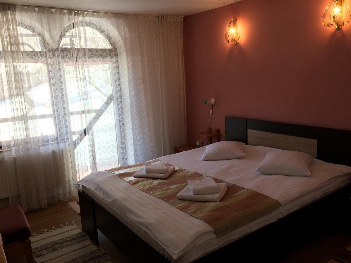Pension Casa Alba Slănic-Moldova Exteriör bild