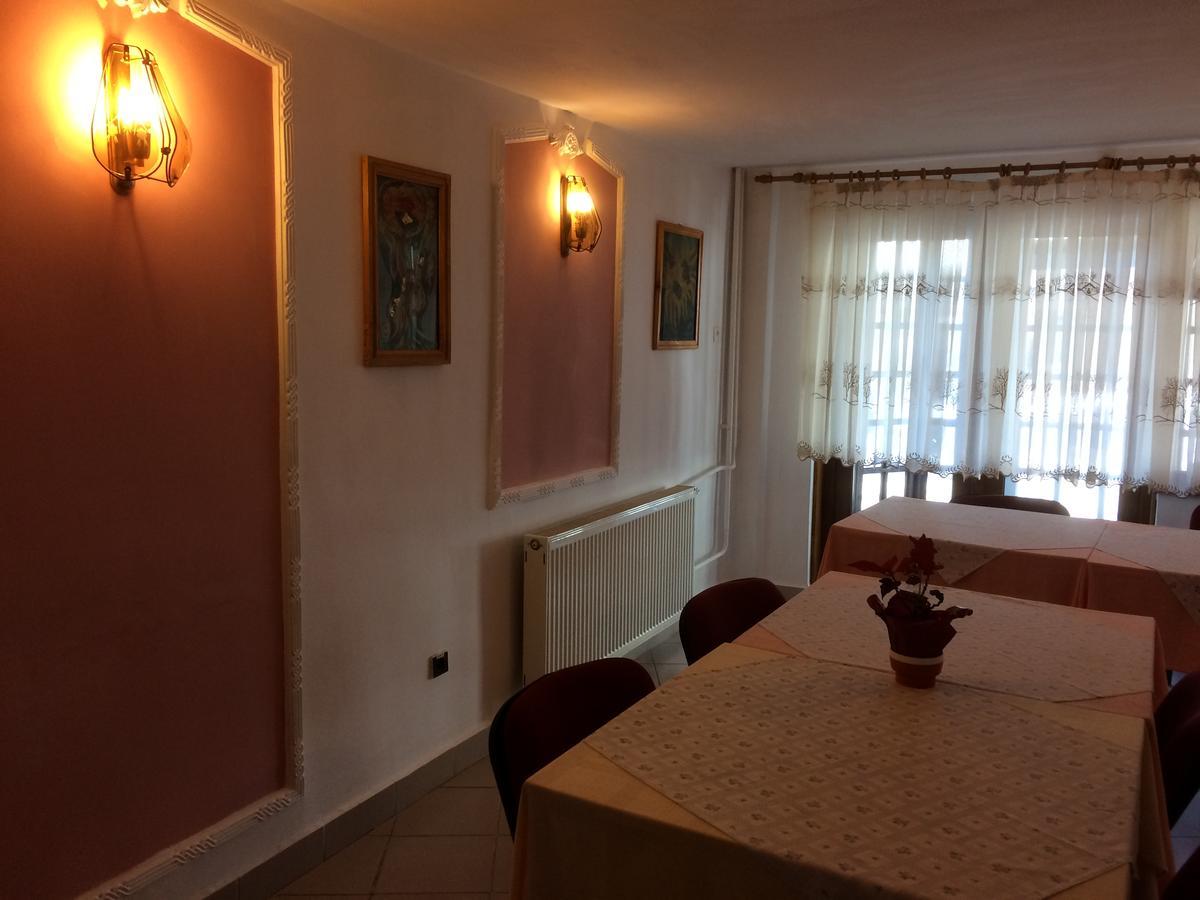 Pension Casa Alba Slănic-Moldova Exteriör bild